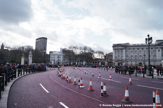 Wachablösung London Buckingham Palace Straßenrand