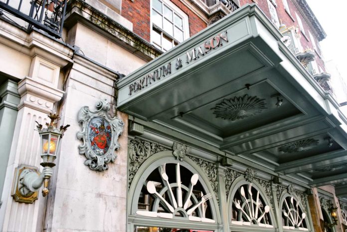 Fortnum and Mason Kaufhaus London Eingang