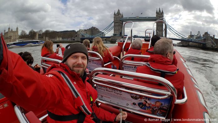 Speedboot London Roman Kugge