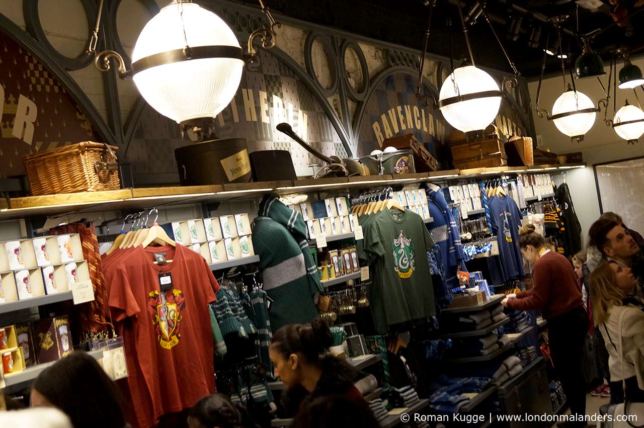 Harry Potter Shop London Am Gleis 9 Im King S Cross Bahnhof London Mal Anders