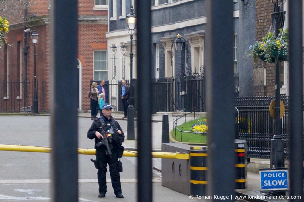 10 Downing Street besichtigen Infos, Fakten & Tipps London mal anders