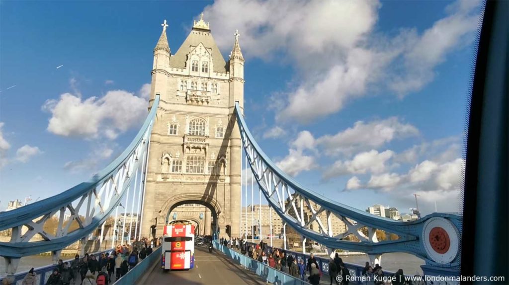 Tower Bridge London mit dem Bus